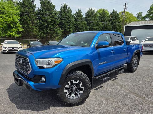 Used 2018 Toyota Tacoma TRD Off-Road w/ Technology Package AWD/4WD image 1