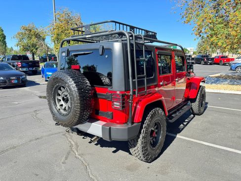 Used 2014 Jeep Wrangler Unlimited Sahara w/ Max Tow Package AWD/4WD image 5
