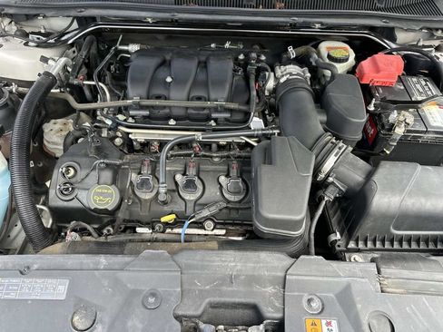 Used 2015 Ford Taurus SEL AWD/4WD image 11