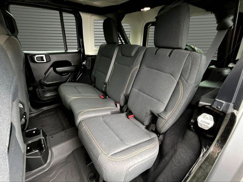 Used 2025 Jeep Wrangler Unlimited Sport AWD/4WD image 14
