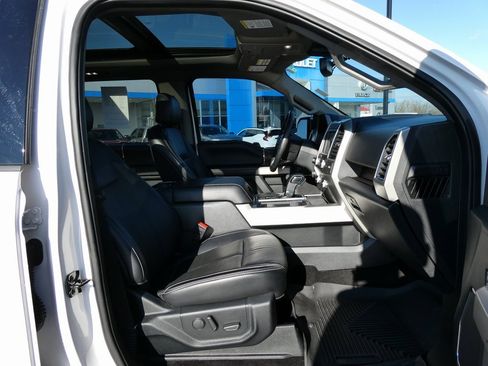 Used 2019 Ford F150 Lariat w/ Equipment Group 502A Luxury image 13