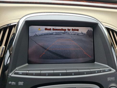 Used 2011 Buick LaCrosse CXL image 17