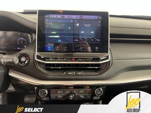 Used 2023 Jeep Compass High Altitude AWD/4WD image 20