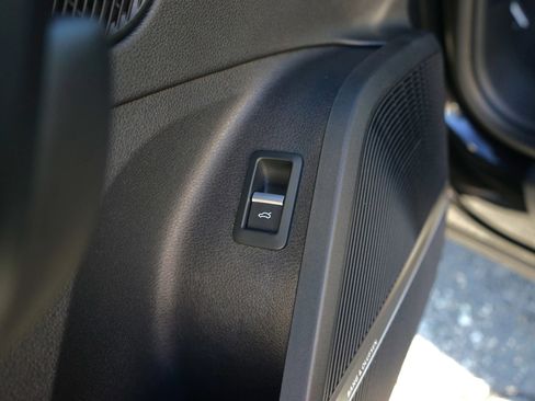 Used 2018 Audi SQ5 Premium Plus image 15