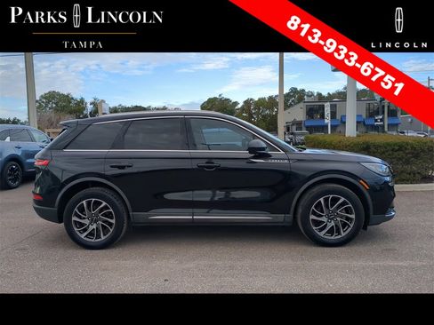 Used 2020 Lincoln Corsair FWD image 3