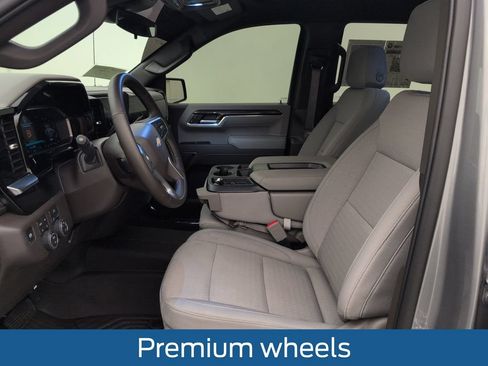 Used 2026 Chevrolet Silverado 1500 LT w/ Z71 Off-Road Package AWD/4WD image 4