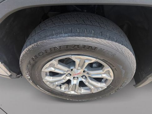 Used 2024 GMC Sierra 1500 SLT AWD/4WD image 11