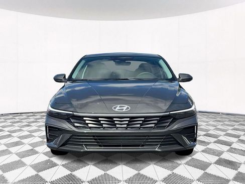 New 2026 Hyundai Elantra SE FWD image 19