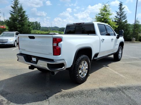 Used 2022 Chevrolet Silverado 2500 LTZ w/ LTZ Premium Package AWD/4WD image 5