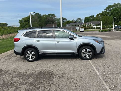 Used 2024 Subaru Ascent Premium w/ Convenience Package AWD/4WD image 2