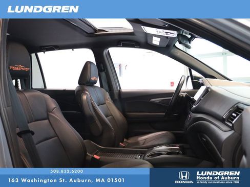 Used 2022 Honda Passport TrailSport image 16