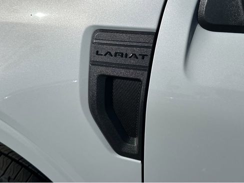 New 2026 Ford Maverick Lariat w/ Black Appearance Package image 15