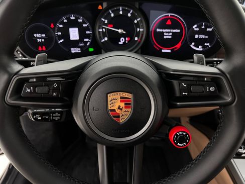 Used 2020 Porsche 911 Carrera 4S AWD/4WD image 15