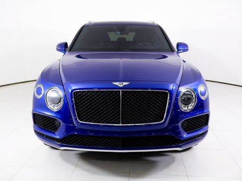 Used 2019 Bentley Bentayga AWD/4WD image 45