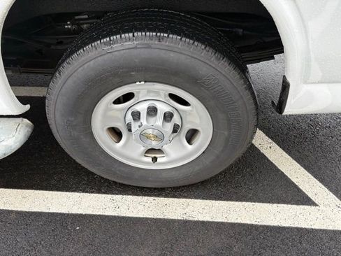 Used 2024 Chevrolet Express 2500 w/ Driver Convenience Package image 11