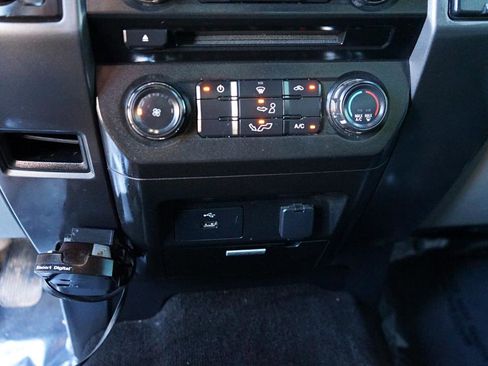 Used 2016 Ford F150 XLT AWD/4WD image 20