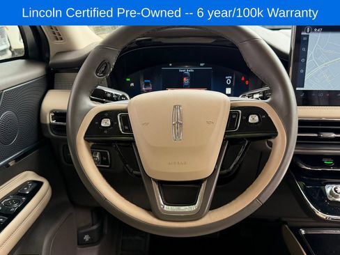 Used 2023 Lincoln Corsair AWD image 14