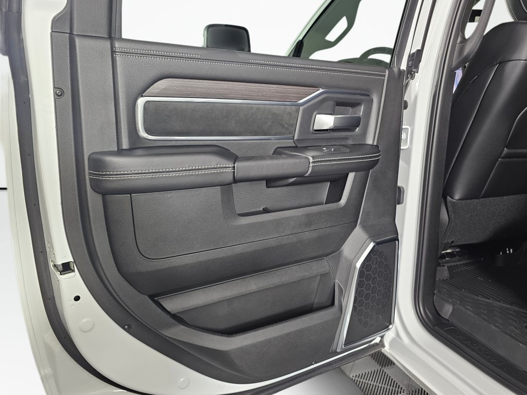 New 2026 RAM 3500 Laramie w/ Night Edition AWD/4WD image 34
