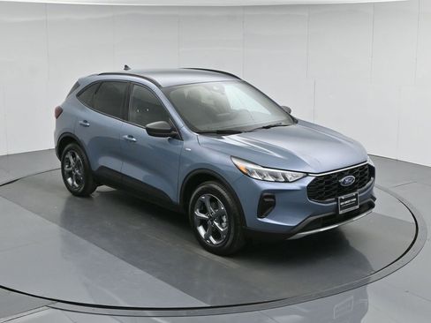 Used 2025 Ford Escape ST-Line image 43