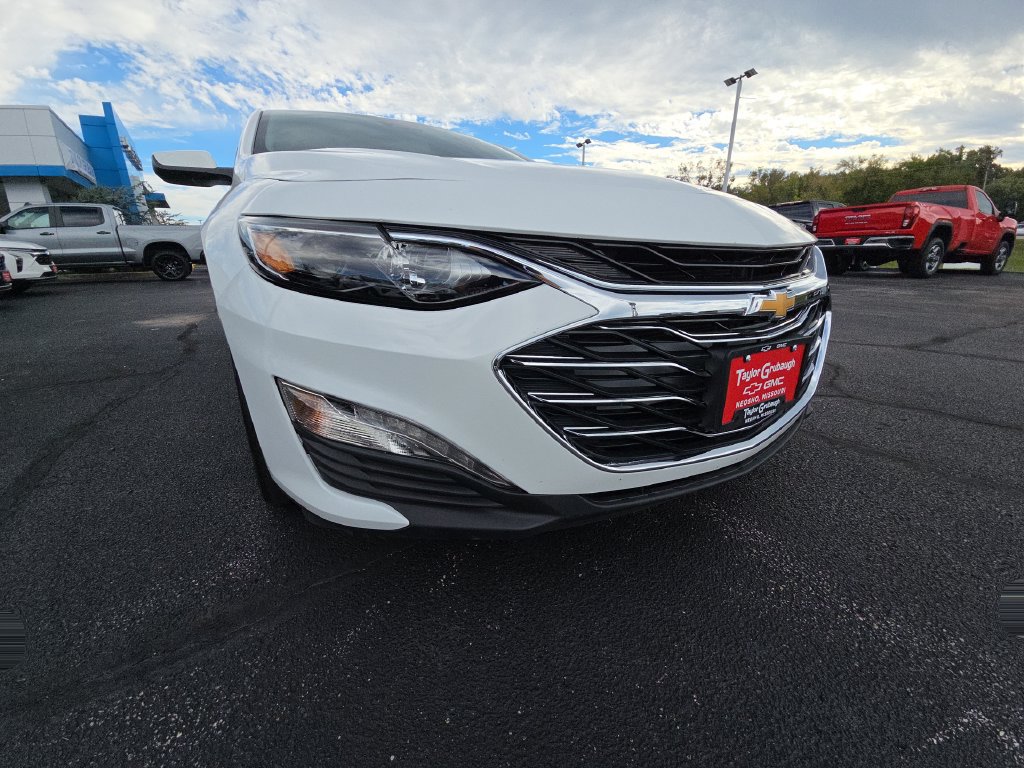 Used 2024 Chevrolet Malibu LT FWD image 11