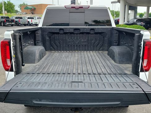 Used 2020 GMC Sierra 1500 AT4 w/ AT4 Premium Package AWD/4WD image 8