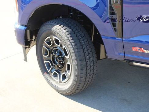 New 2026 Ford F250 Platinum image 5