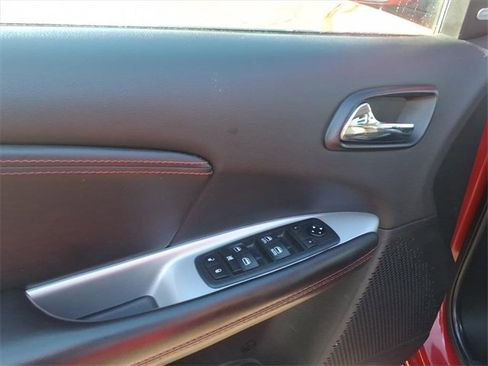 Used 2019 Dodge Journey GT w/ Driver Convenience Group image 9