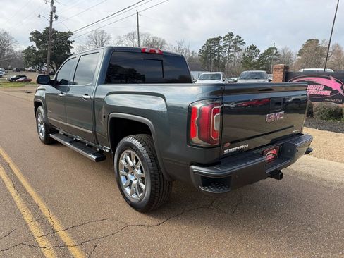 Used 2017 GMC Sierra 1500 Denali AWD/4WD image 2