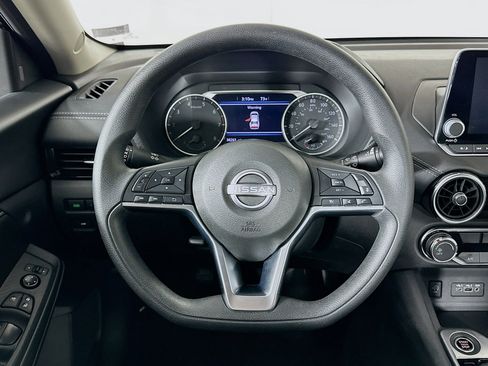 Used 2025 Nissan Sentra SV FWD image 18