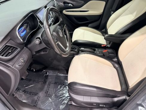 Used 2019 Buick Encore Preferred AWD/4WD image 24