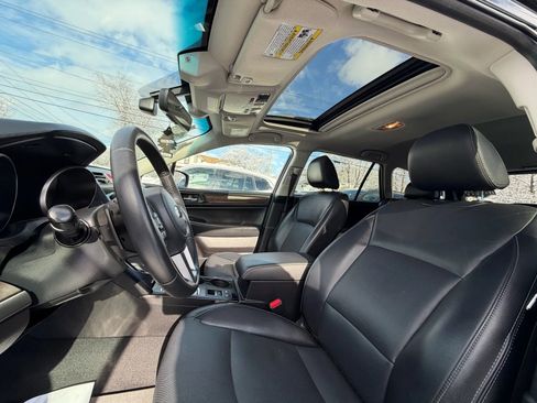 Used 2017 Subaru Outback 2.5i Limited image 9