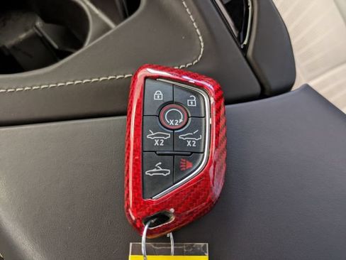 Used 2022 Chevrolet Corvette Stingray Premium Conv w/ Z51 Performance Package RWD image 31
