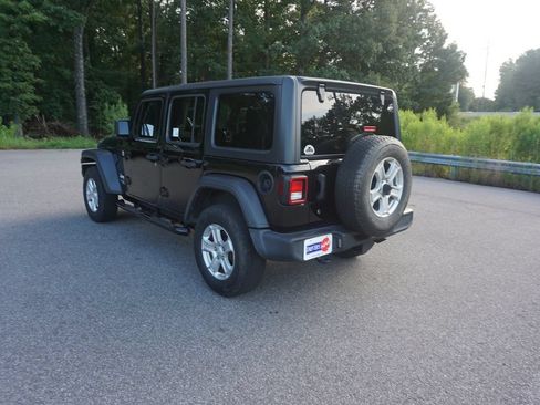 Used 2018 Jeep Wrangler Unlimited Sport S AWD/4WD image 17
