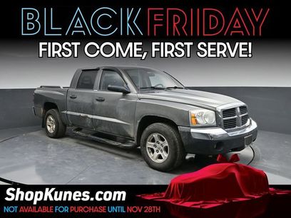 Used 2005 Dodge Dakota SLT