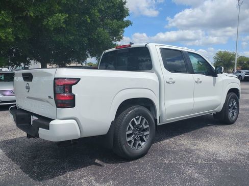 New 2025 Nissan Frontier SL image 4