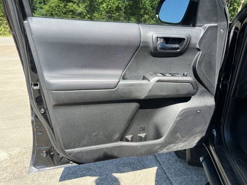 Used 2021 Toyota Tacoma TRD Pro AWD/4WD image 23