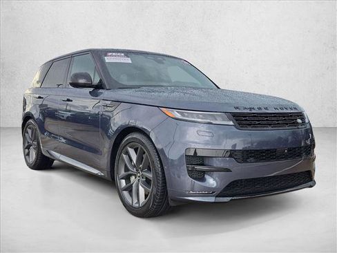 Used 2025 Land Rover Range Rover Sport Dynamic SE AWD/4WD image 3