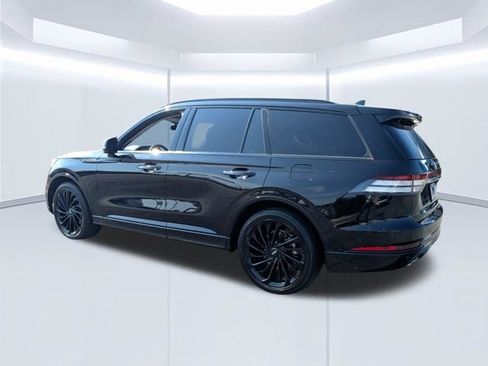 Used 2023 Lincoln Aviator Reserve w/ Equipment Group 201A RWD image 8