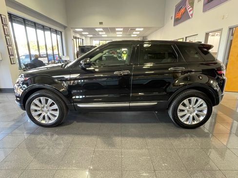 Used 2017 Land Rover Range Rover Evoque HSE image 2