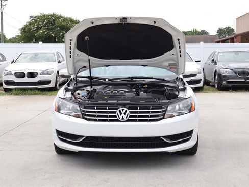 Used 2015 Volkswagen Passat TDI SE FWD image 36