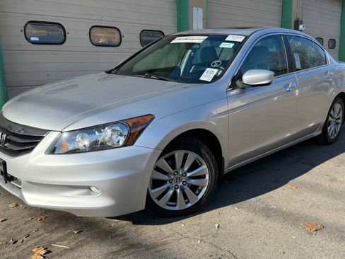 Used 2011 Honda Accord EX-L image 34