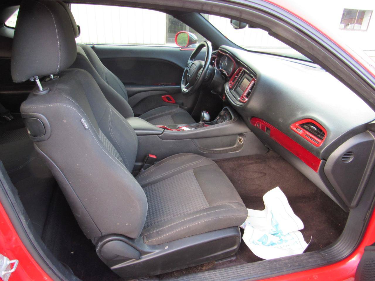Used 2016 Dodge Challenger SXT RWD image 7