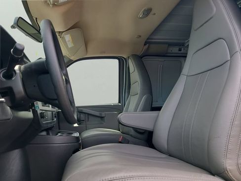 New 2026 Chevrolet Express 2500 w/ Driver Convenience Package RWD image 17