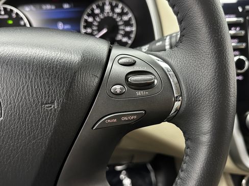 Used 2021 Nissan Murano SV image 22