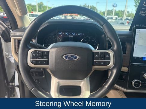 Used 2022 Ford Expedition Max Limited RWD image 22