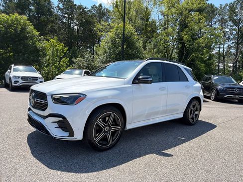 Certified 2025 Mercedes-Benz GLE 450 4MATIC image 5