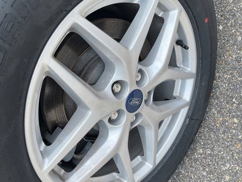 Used 2022 Ford Edge SEL AWD/4WD image 35