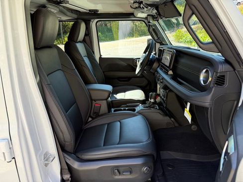 New 2025 Jeep Wrangler Unlimited Sahara image 21