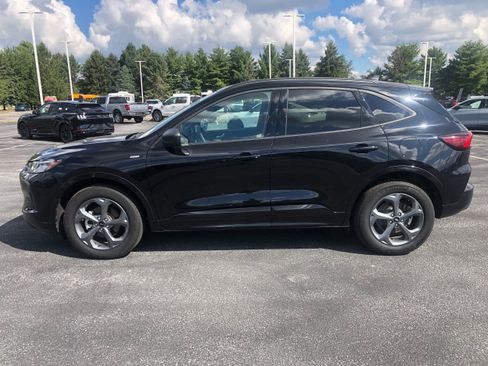 Certified 2023 Ford Escape ST-Line w/ Tech Pack #1 image 2