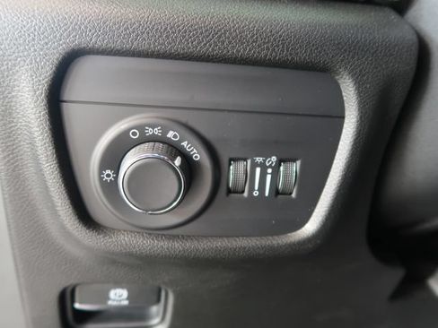 Used 2021 Jeep Grand Cherokee L Laredo AWD/4WD image 20